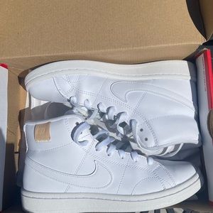 COPY - COPY - Woman Nike Court Royale 2 Mid